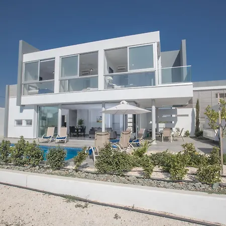 3 Schlafzimmer Mit Pool In Zentrum بيت للعطل بروتاراس