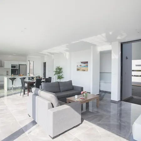 3 Schlafzimmer Mit Pool In Zentrum Holiday home *